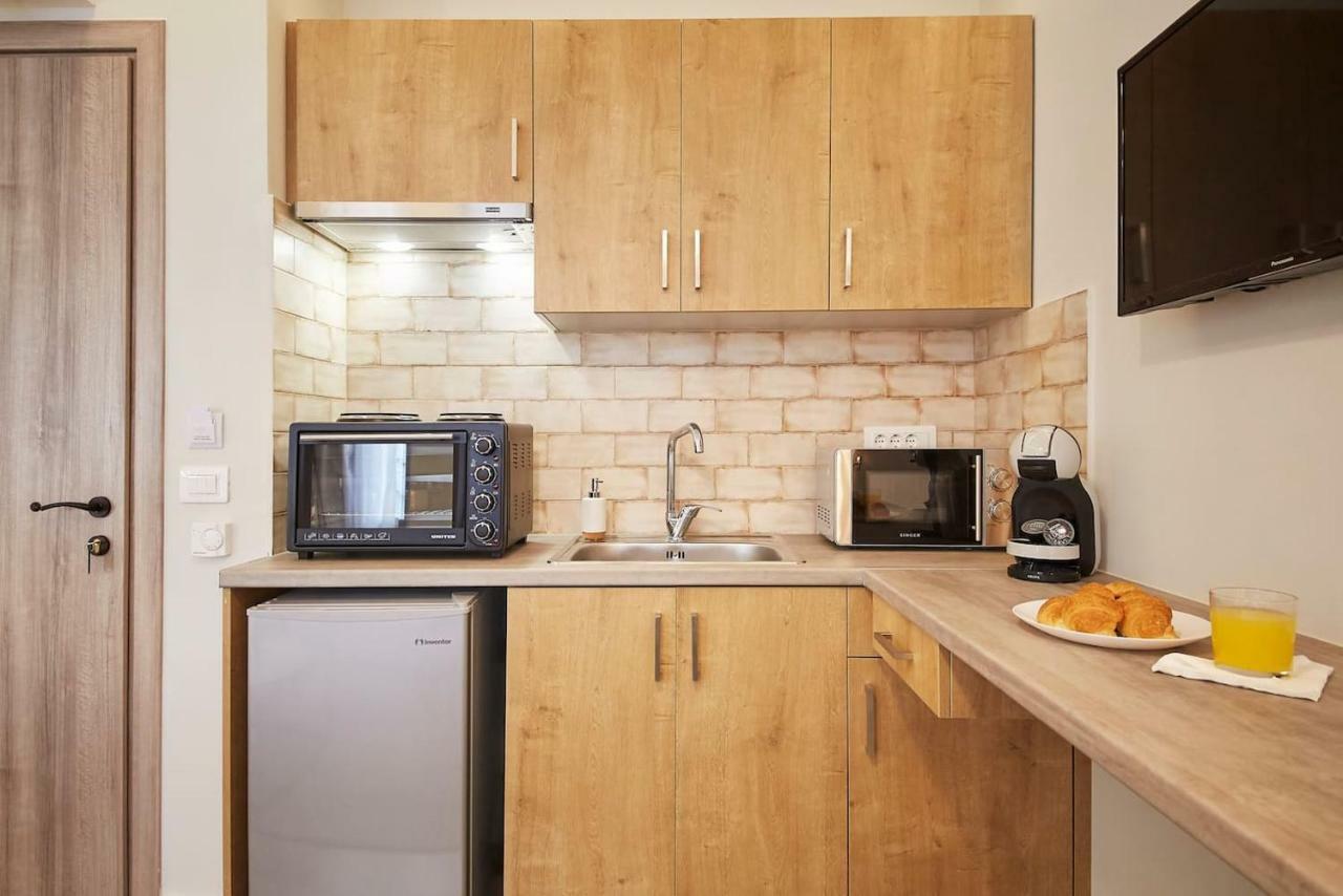 Stay In A Hip Decorated Studio Near Acropolis! Athens Exterior photo